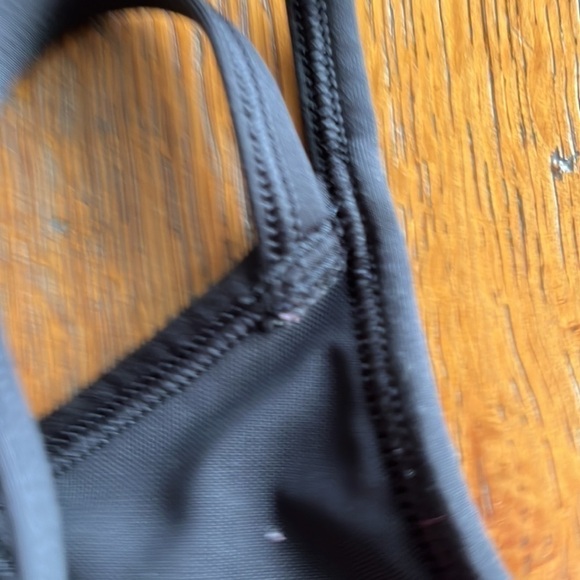 Victoria Secret Sport Bra size xs black straps cross in back - Picture 4 of 15